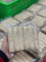 Xúc xích ức gà nấm hương