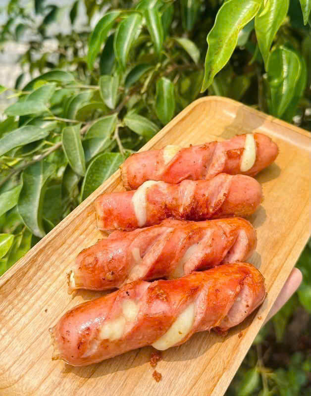 Xúc xích phomai